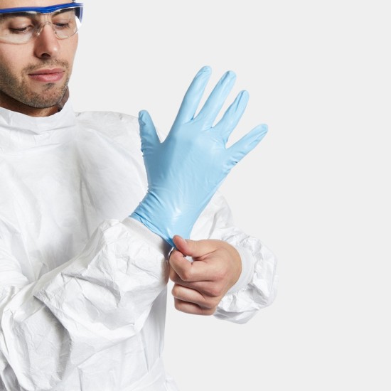 Tyvek IsoClean Chemo-Gown